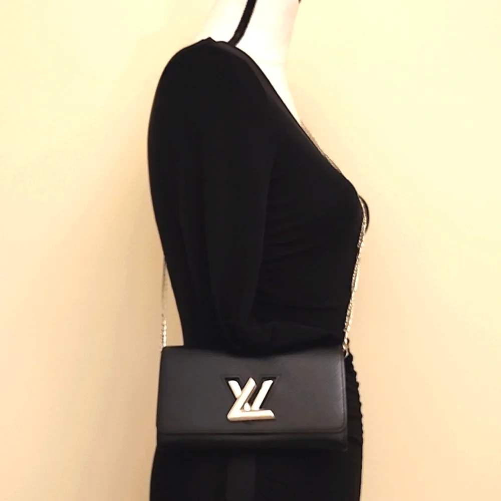 LOUIS VUITTON Epi LV Twist Crossbody Purse Wallet WOC + Original Box - Picture 12 of 17